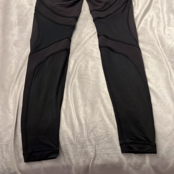COPY - RARE Lululemon Conduit Tights Stripe Leggings size 4 - Picture 9 of 10